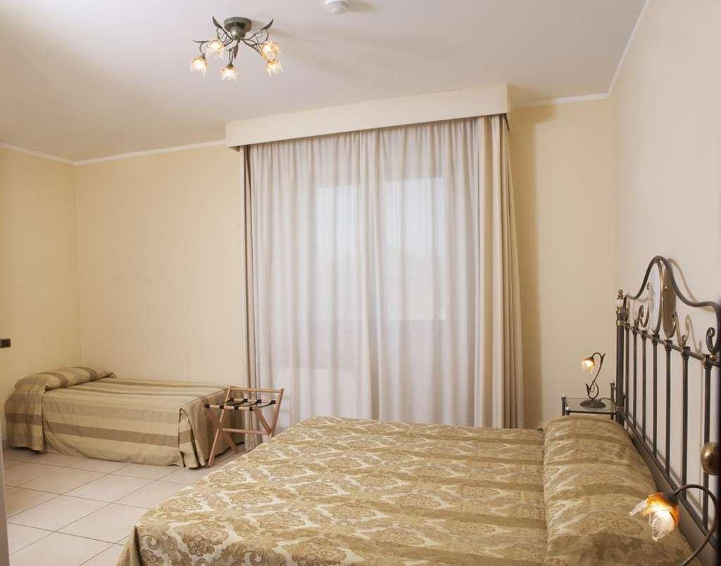 Hotel Villa Fiorita Giulianova Habitación foto